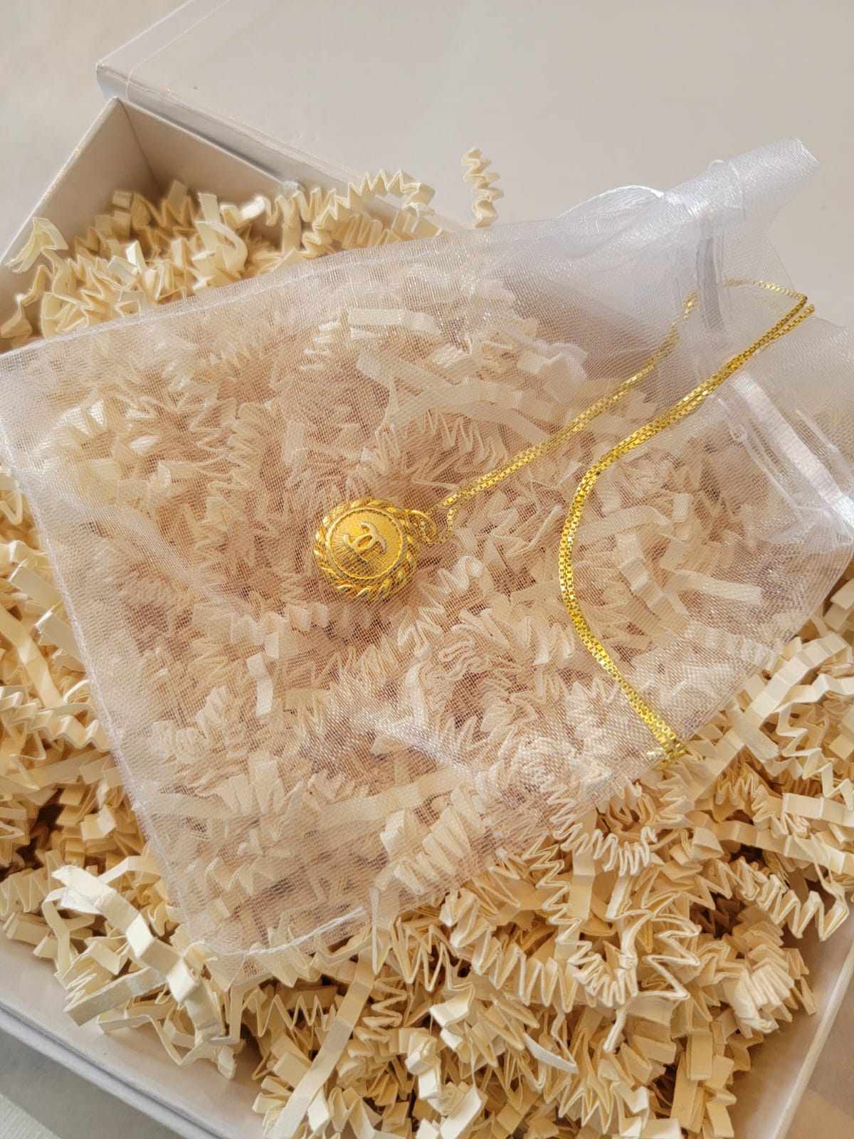 GOLD ROPE CHANEL VINTAGE BUTTON